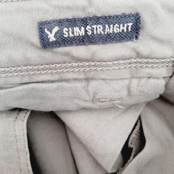 AMERICAN EAGLE AE New Flex Slim Straight Khaki Pants Gray Men's Sz 32 - Picture 8 of 9